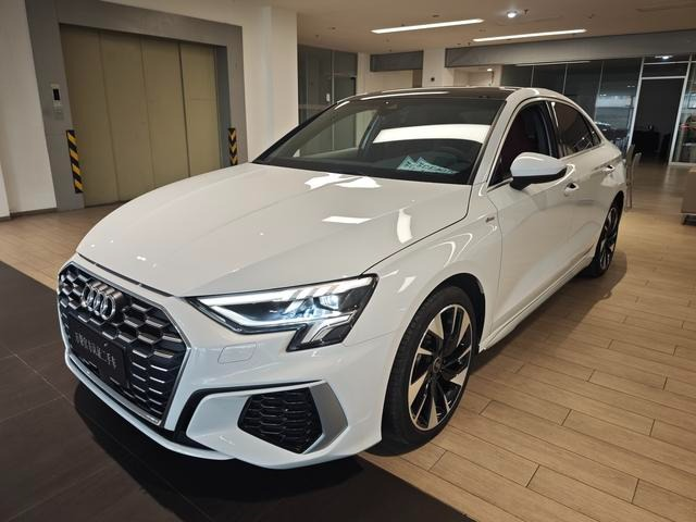 2022 Audi A3L Limousine 35 TFSI RS