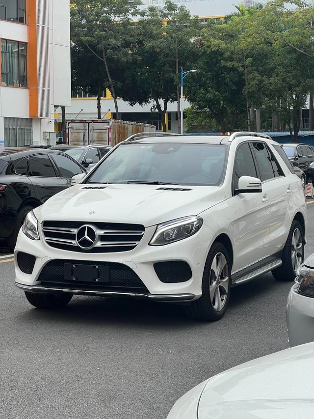 Mercedes-Benz GLE 320 4MATIC 2018 года