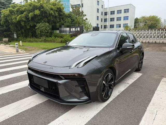 Lynk & Co 03 2023 1.5TD DCT Pro