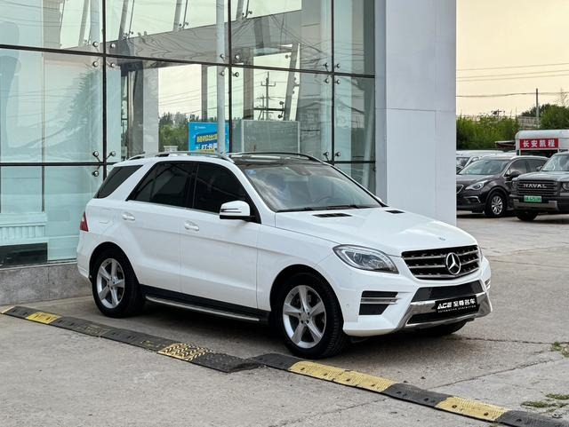 Mercedes-Benz M-Класс ML 400 4MATIC 2014 года